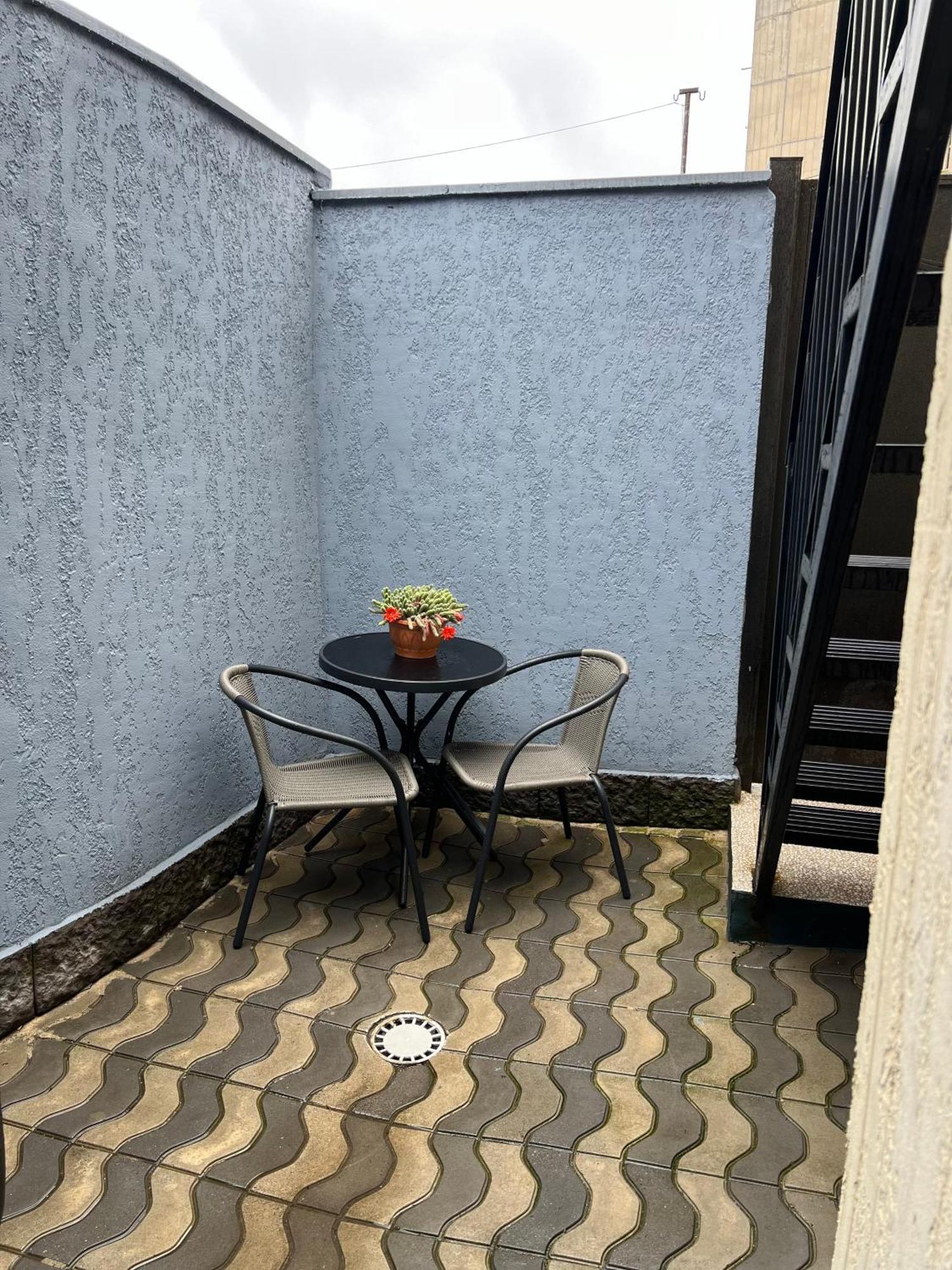 Kutaisi Apartment Экстерьер фото